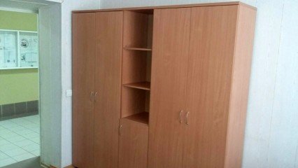 Офисные шкафы и стеллаж