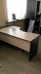Офисный угловой стол